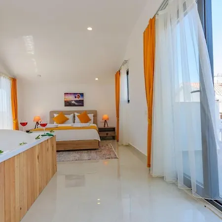 Verdora - 4 Bedroom In Oludeniz Hisaroenue Vila