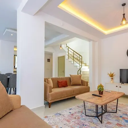 Villa Verdora - 4 Bedroom In Oludeniz Hisaroenue Fethiye