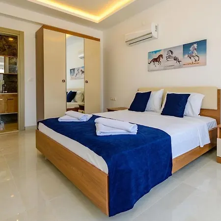 Verdora - 4 Bedroom In Oludeniz Hisaroenue Villa *