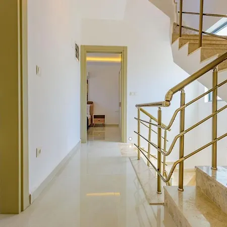 Verdora - 4 Bedroom In Oludeniz Hisaroenue *