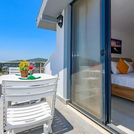 Verdora - 4 Bedroom In Oludeniz Hisaroenue Vila *