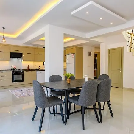 Villa Verdora - 4 Bedroom In Oludeniz Hisaroenue *