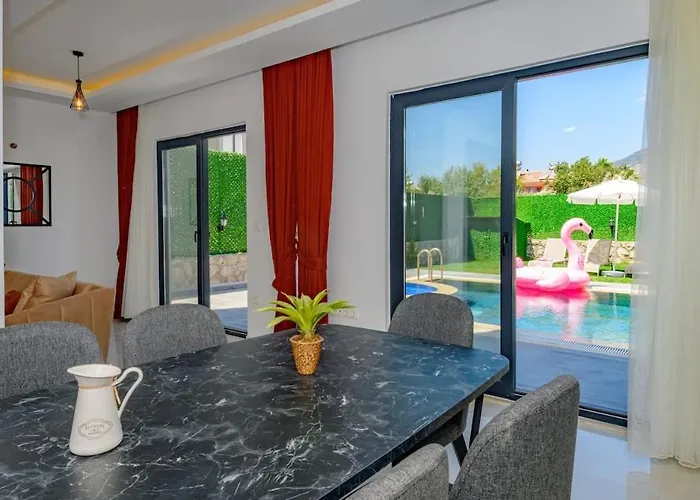 Verdora - 4 Bedroom In Oludeniz Hisaroenue פאטהיה